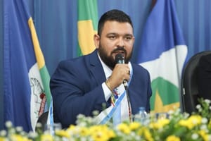Prefeito de Jangada enfrenta cobrança de R$ 255 mil por sala comercial