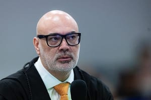 Advogado de atirador diz que júri de Zampieri pode influenciar eleição presidencial